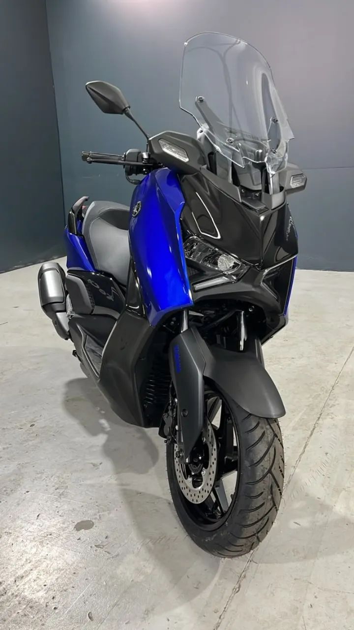 YAMAHA XMAX