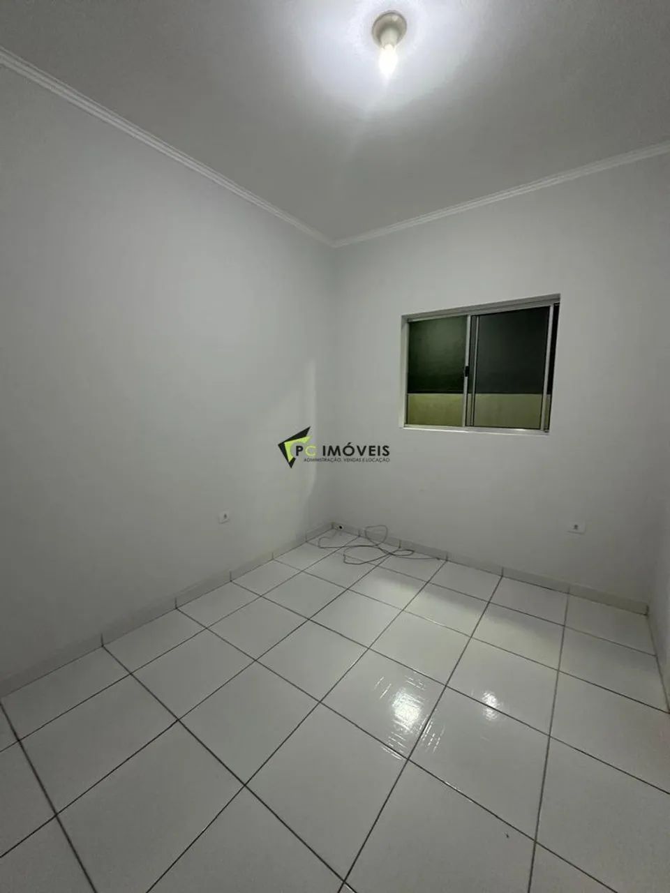 Casa para Alugar com 1 quarto, 30m² - Foto 4