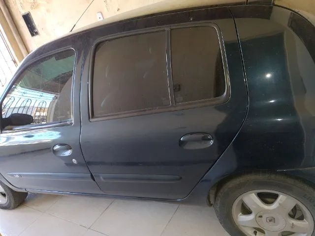 vendo Renault Clio Privilege ano 2006 - Foto 2