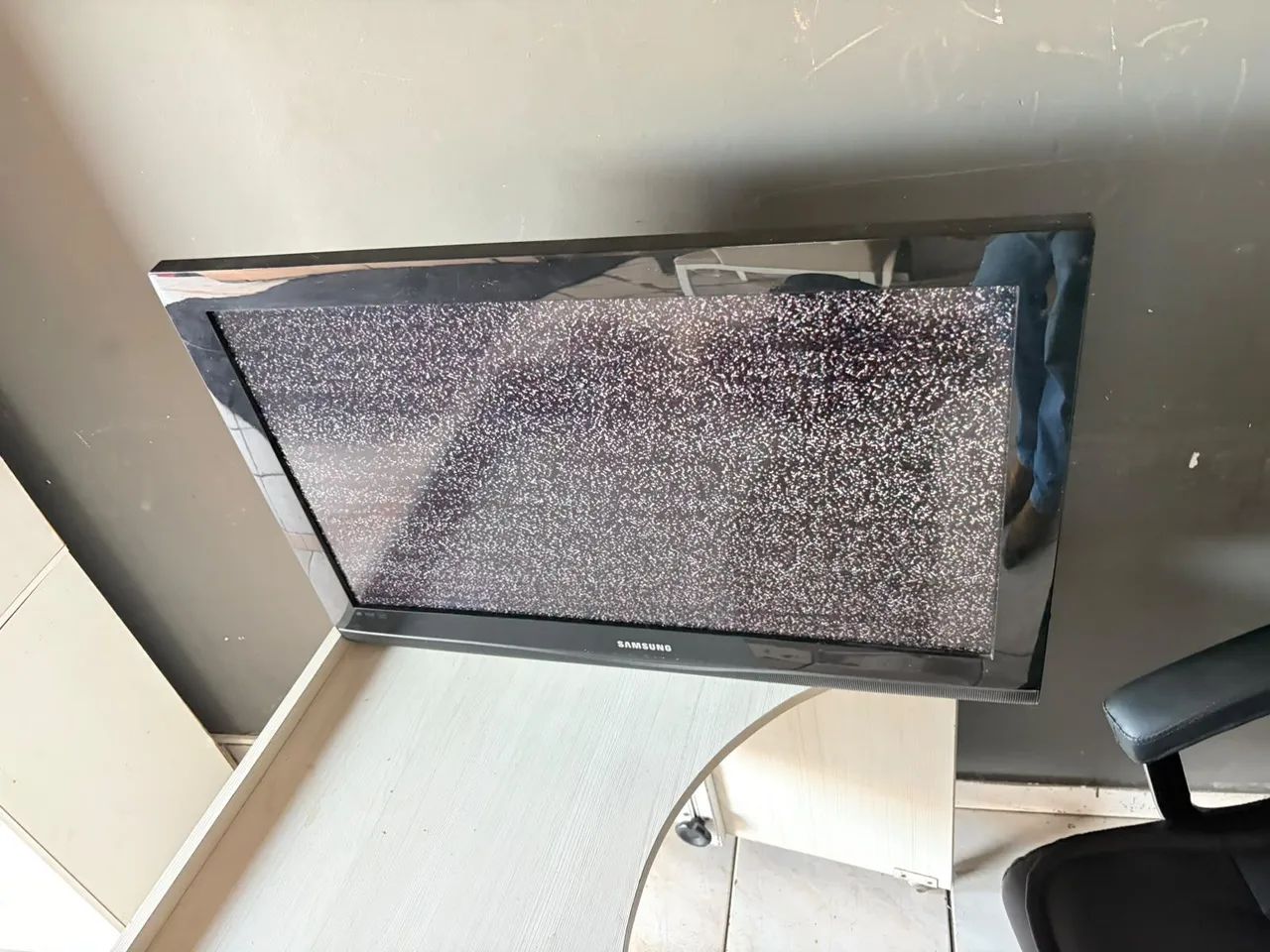 Televisão Samsung 37 polegadas não é sinal digital precisa do conversor ((ENTREGO GRATIS)) - Foto 3