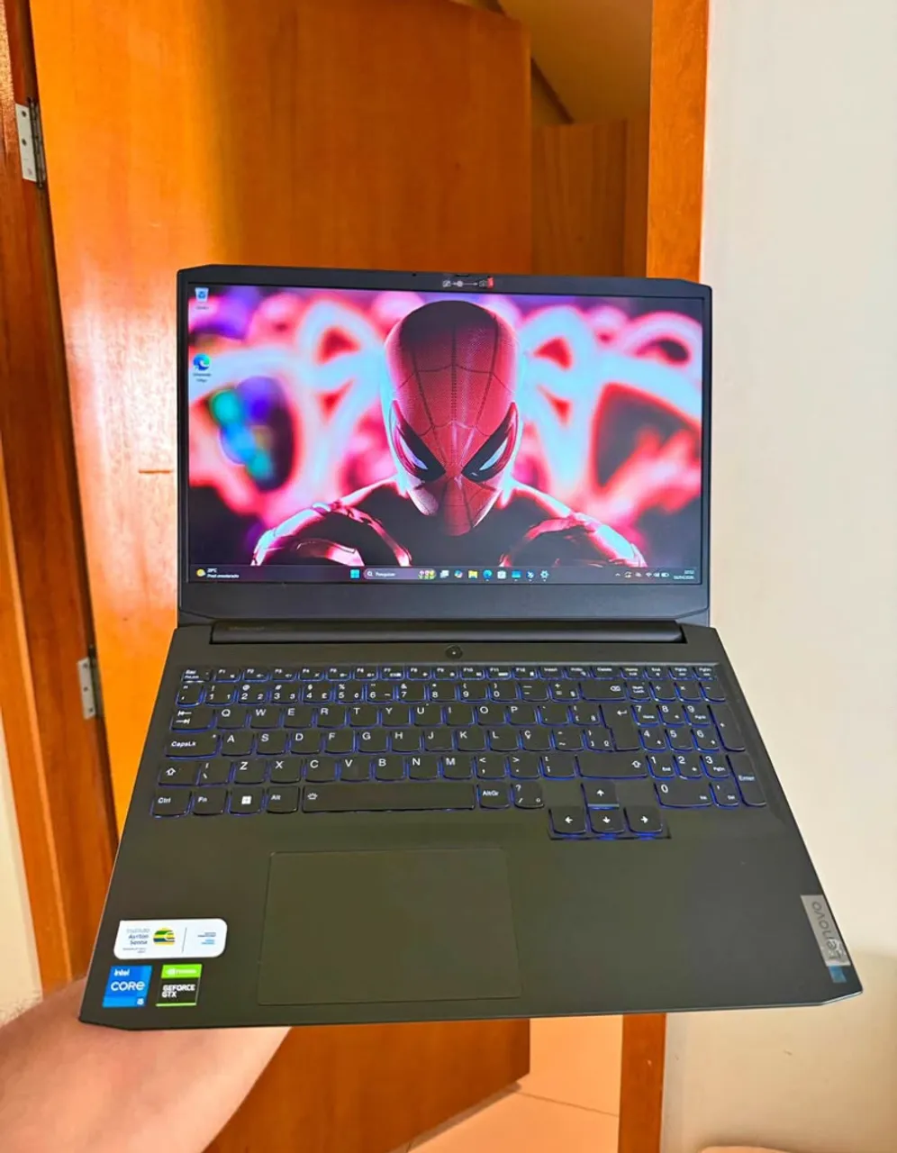 MacBook Pro 13? 2018 ? 16GB RAM / i5 Quad-Core - Notebooks