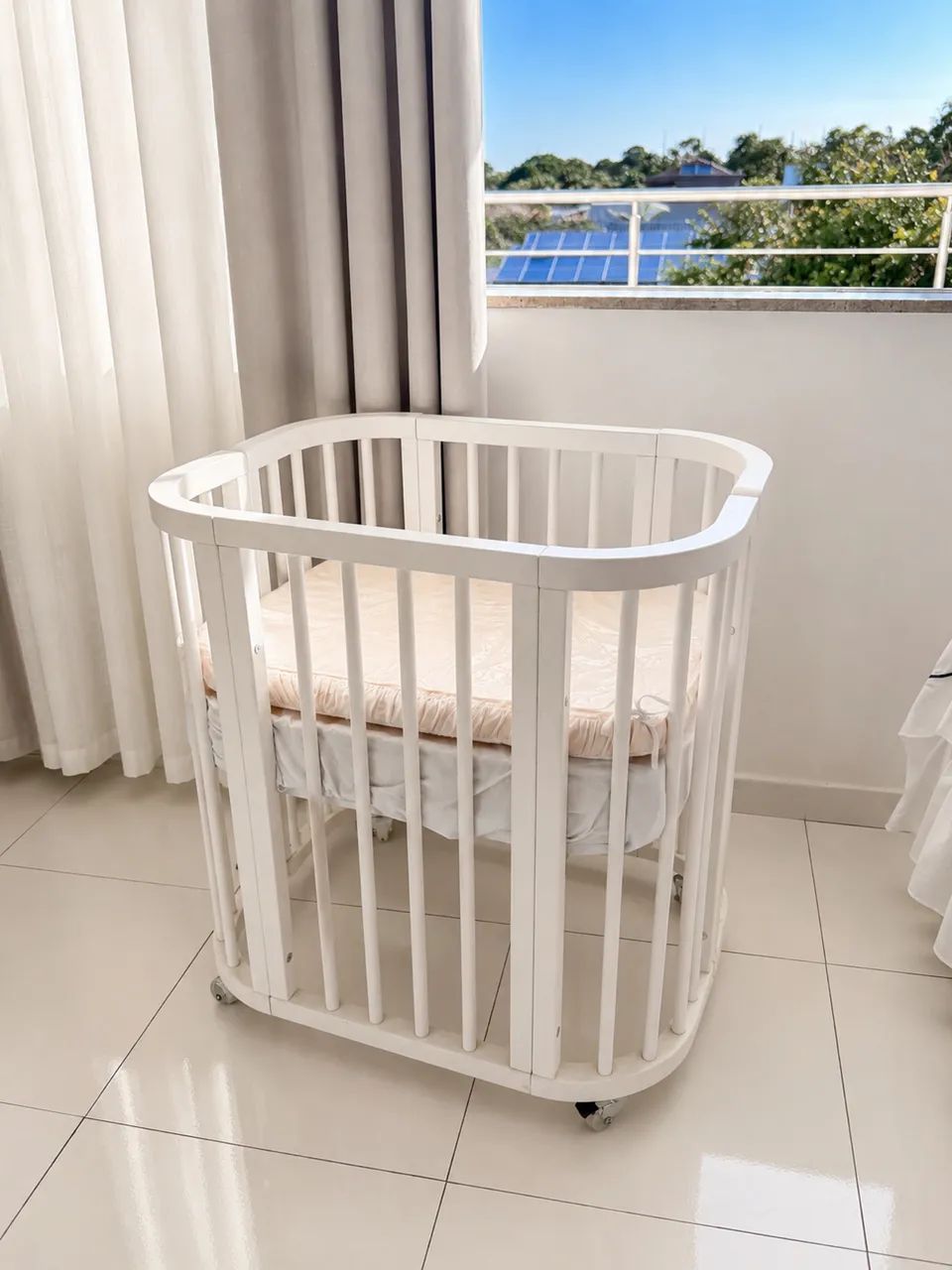 Berço que vira cama (nunca usado) 1
