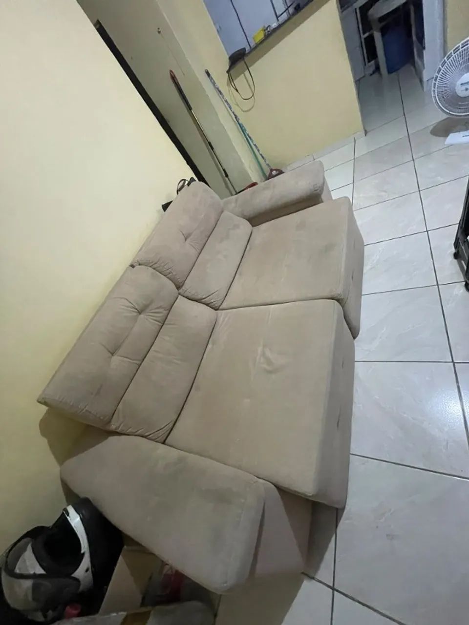 Sofá retrátil e reclinável 