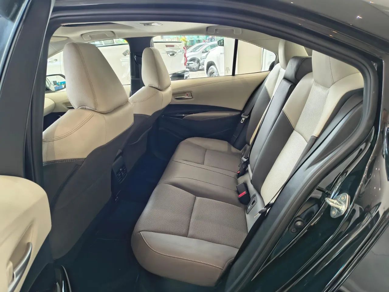 Toyota Corolla Altis Prem. Hybrid 1.8 Flex AUT, foto 11 de 15