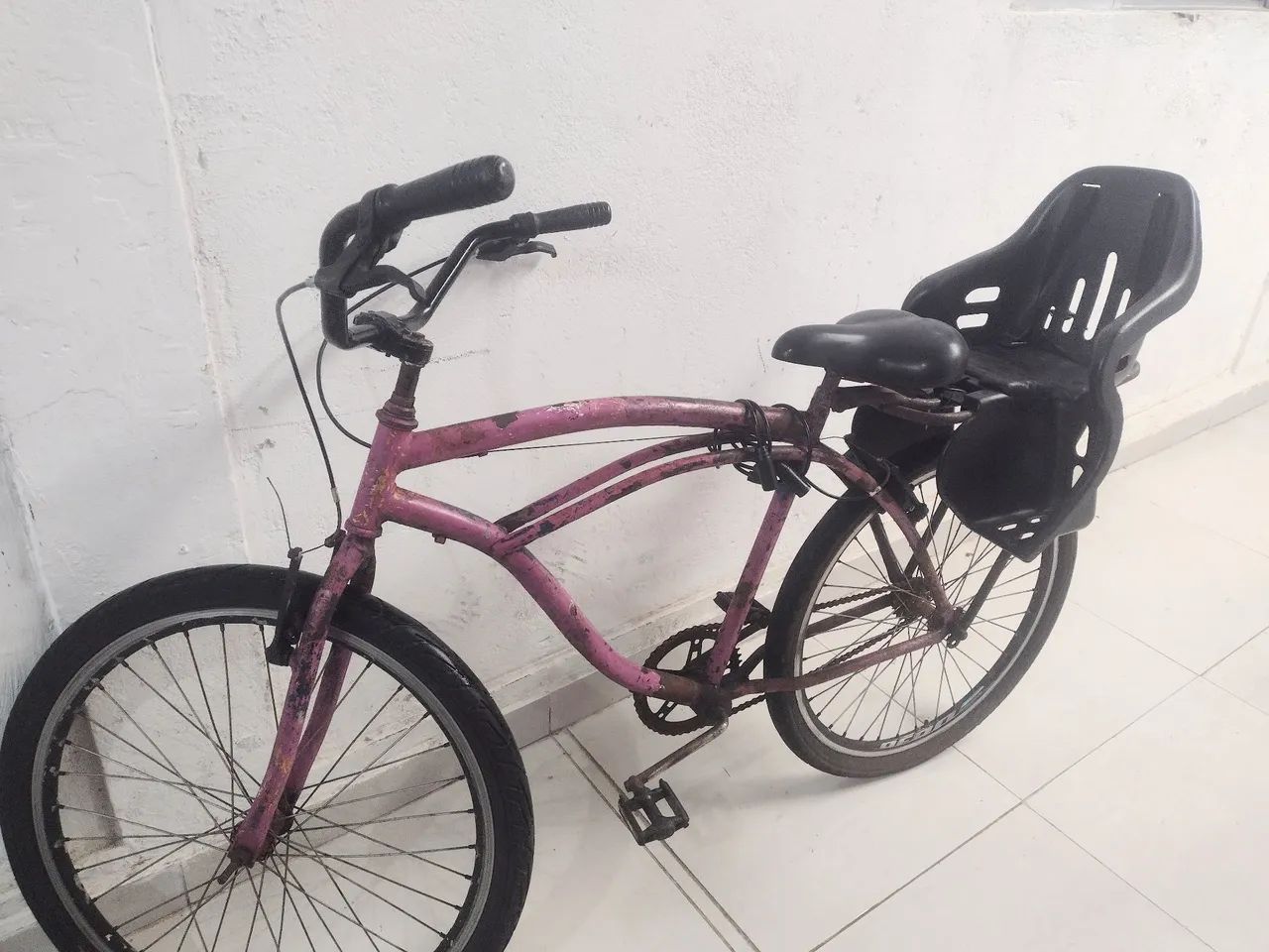 Bicicleta aro 26 mais cadeirinha  - Foto 5
