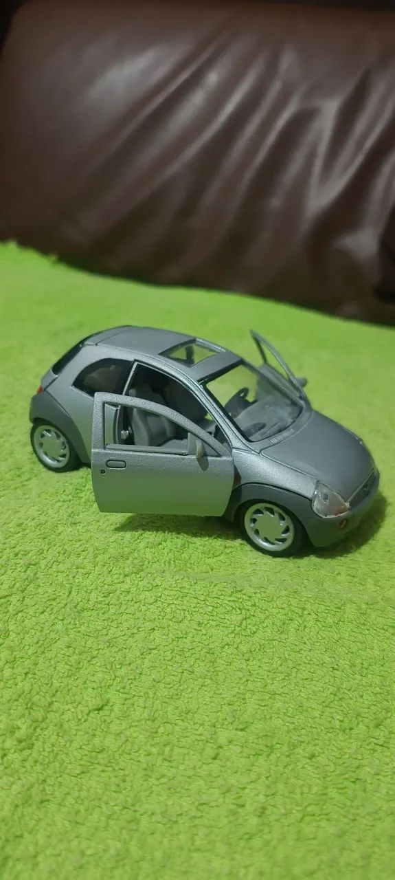 Miniatura 1/18  - Foto 2