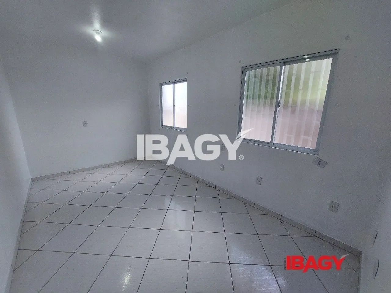 Excelente Casa 4 dormitório(s) em Forquilhas - São José - Foto 5