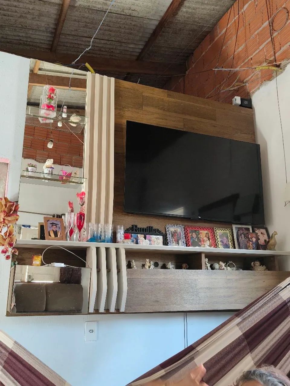 Vende esse painel com a tv