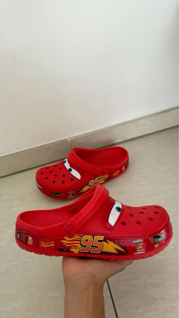 crocs mcqueen nova