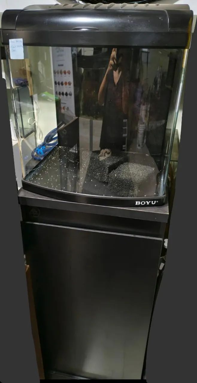 Aquário boyu 80l com movel