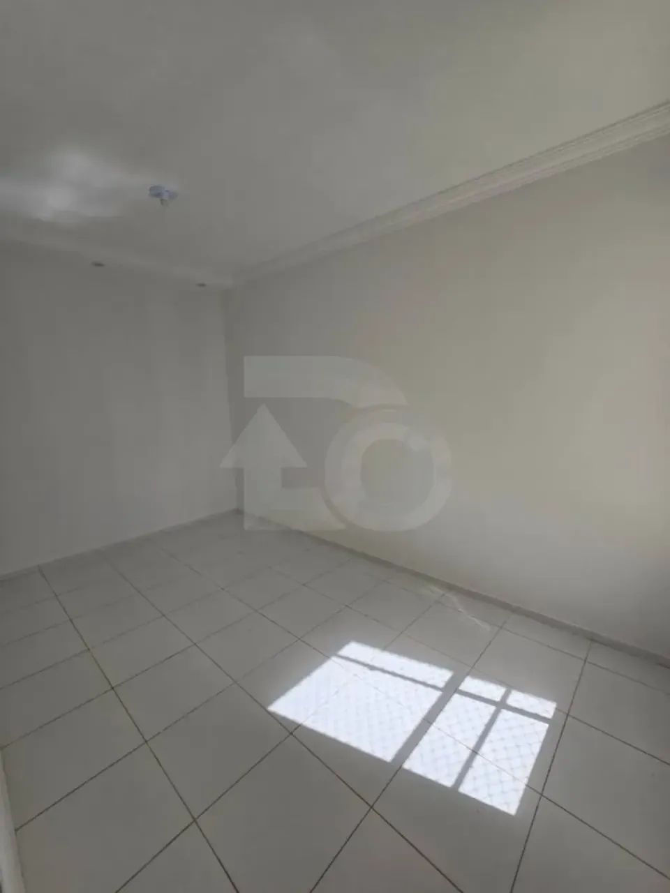Praia da Sereia II: Apt com 2 Quartos, Varanda e 1 Vaga de Garagem - Foto 5