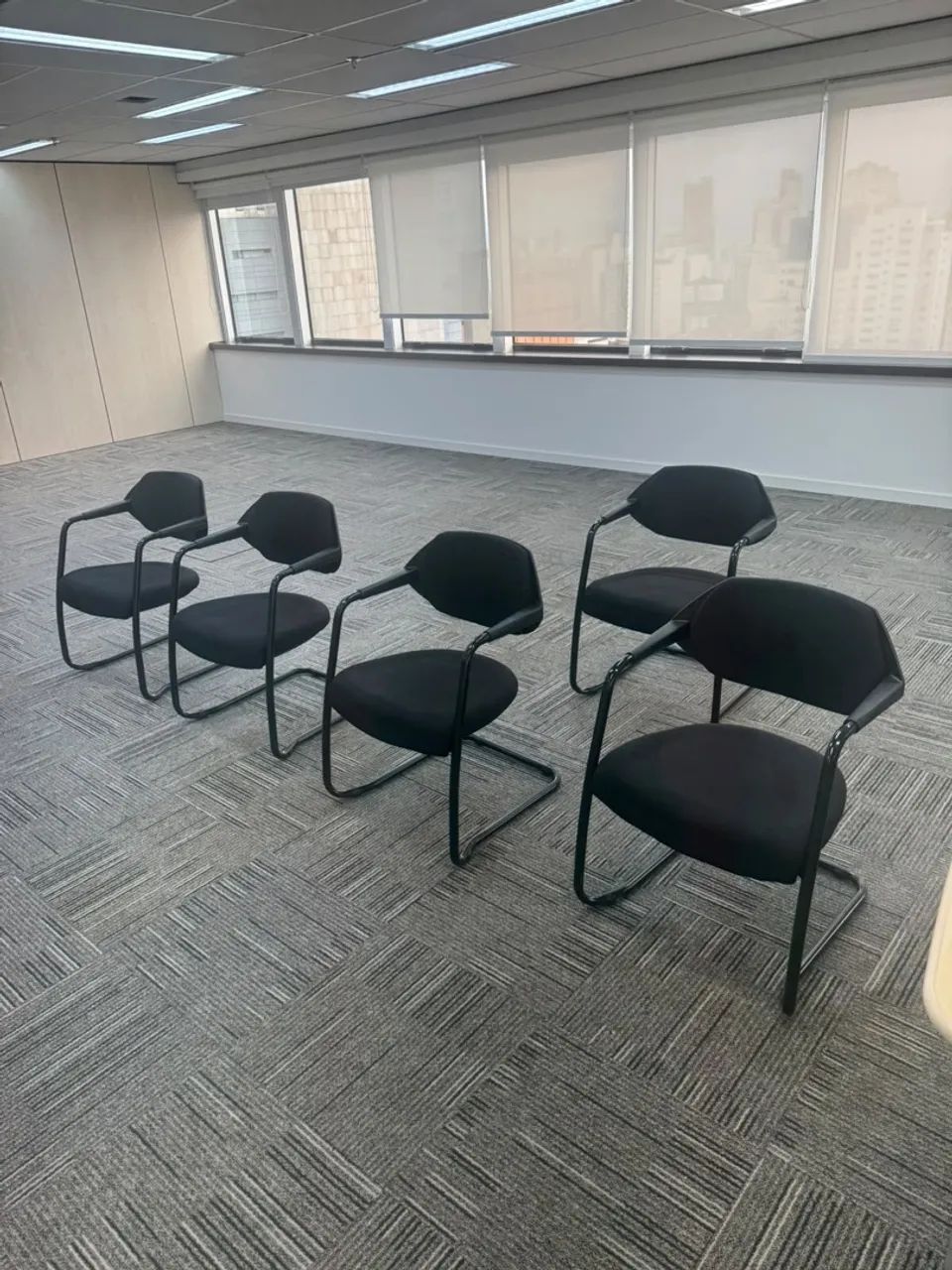 Cadeira de atendimento muito nova  - Foto 2