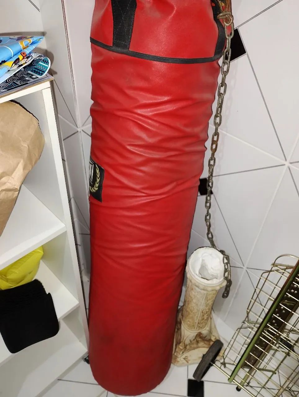 saco de pancada e suporte 