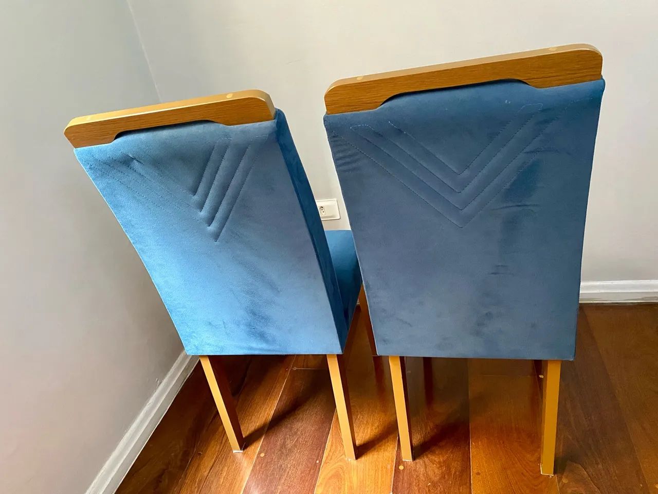 Par cadeiras sala jantar azul - Foto 2