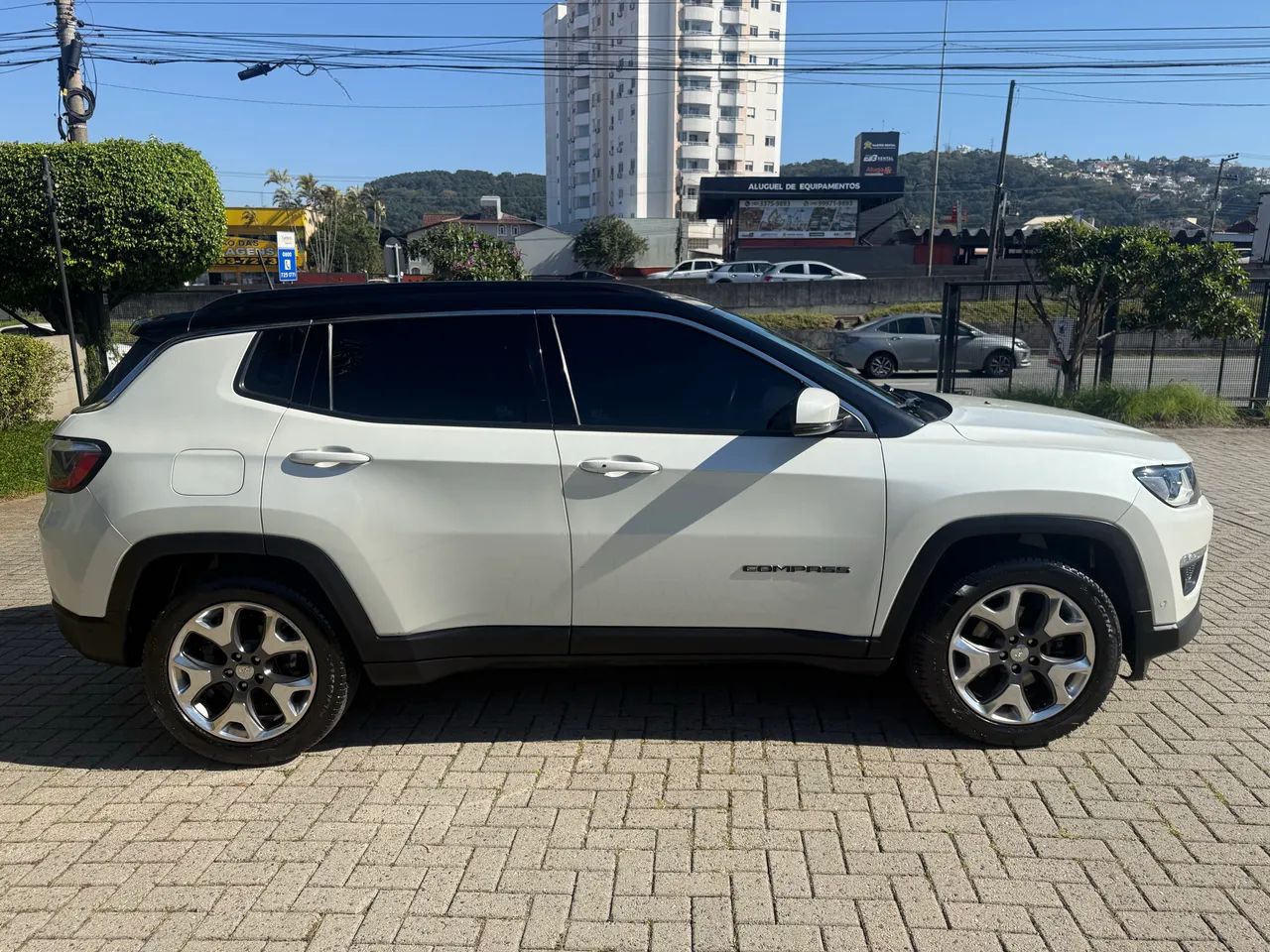 Jeep Compass Longitude 2.0 4X2 Flex 16V Aut. 2020 - Foto 3