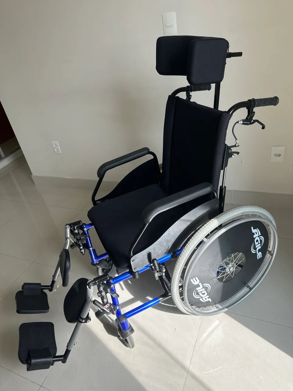 Cadeira de rodas - Foto 2