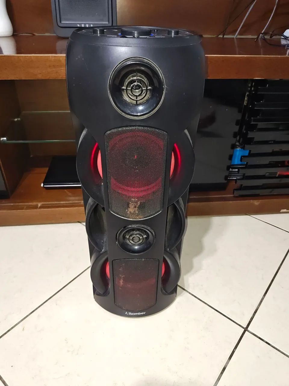 Caixa de som Bomber (com defeito)