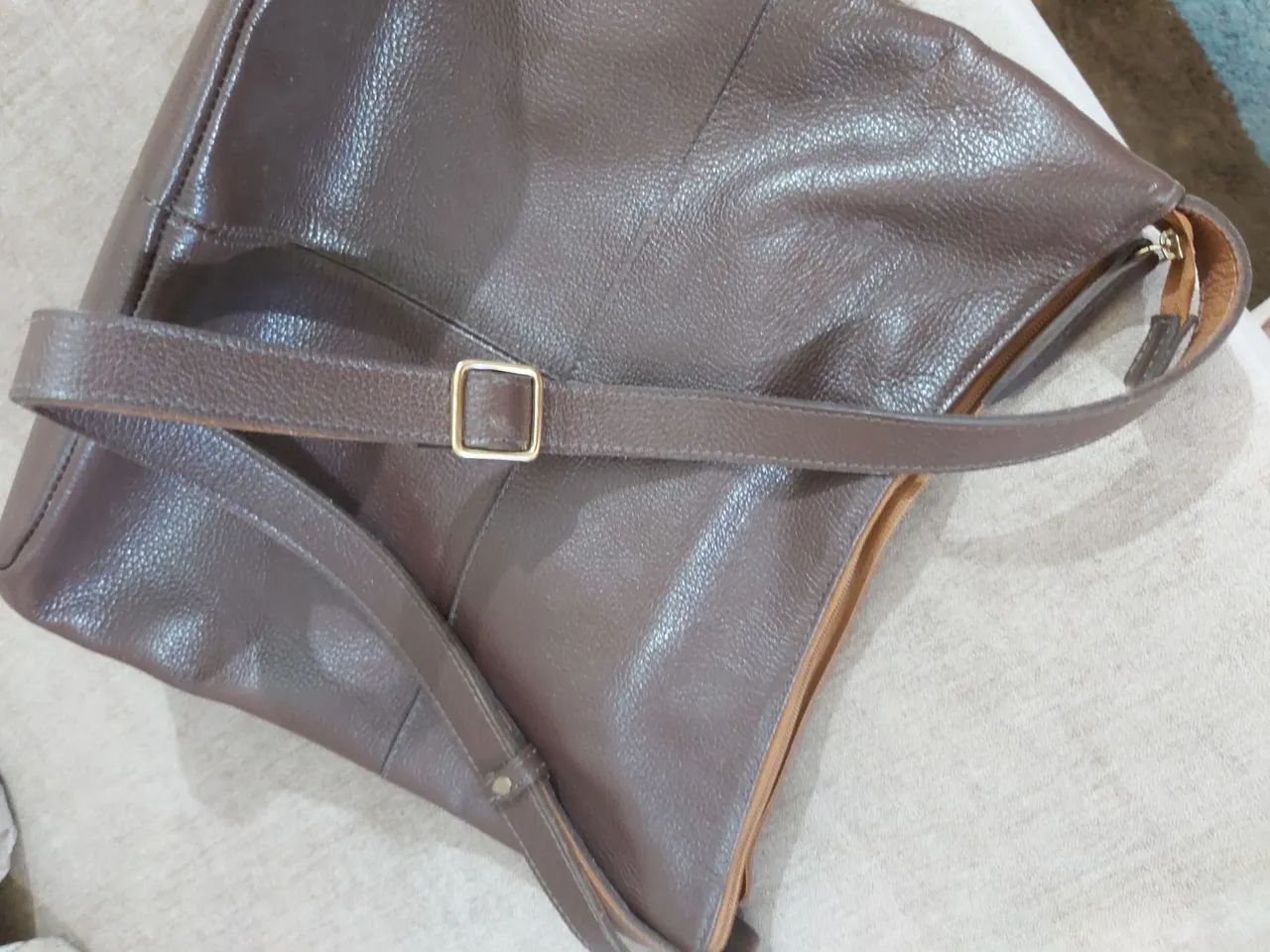 Bolsa feminina  em couro.  - Foto 3
