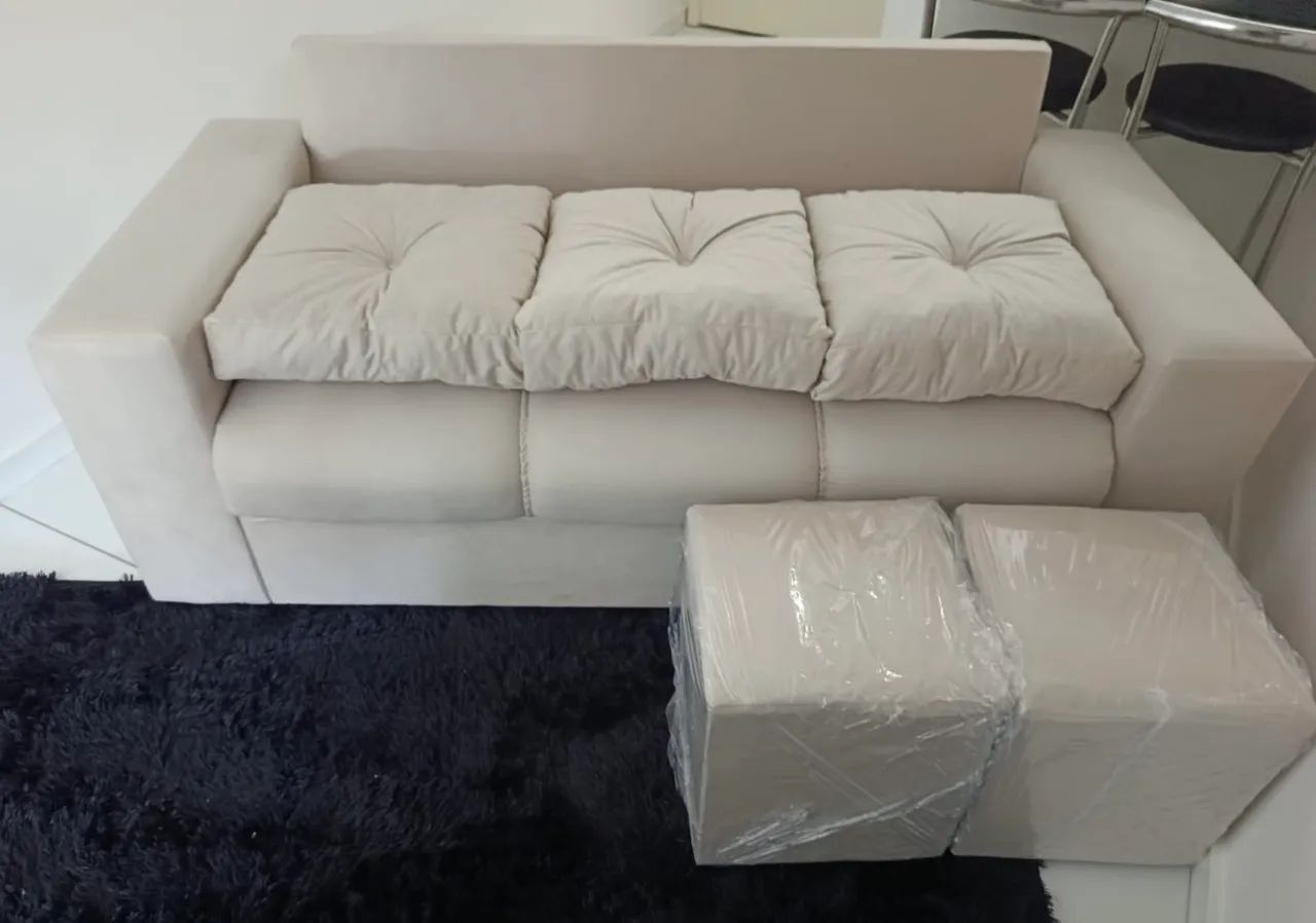 SOFÁ NOVISSIMO 3 LUGARES + 2 PUFFS - Foto 4