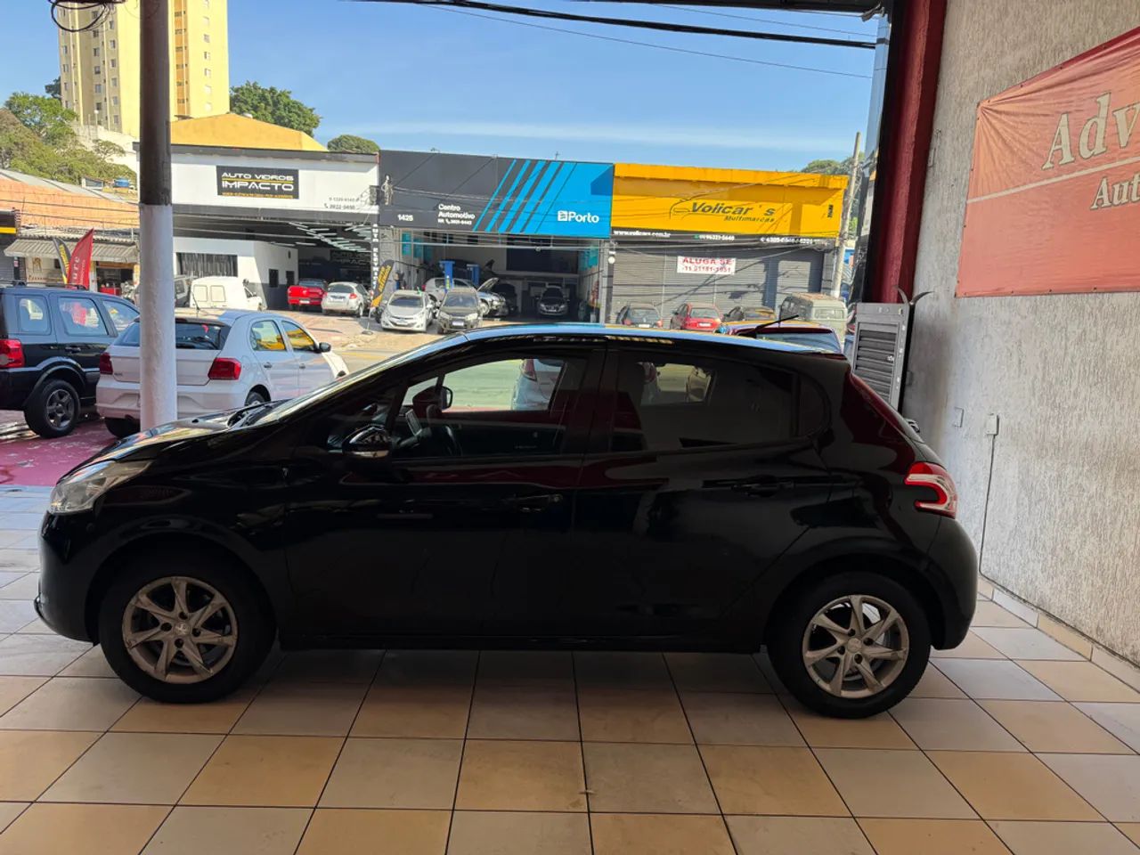Peugeot 208 Active/active Pack 1.5 Flex 8V 5P 2015 - Foto 3