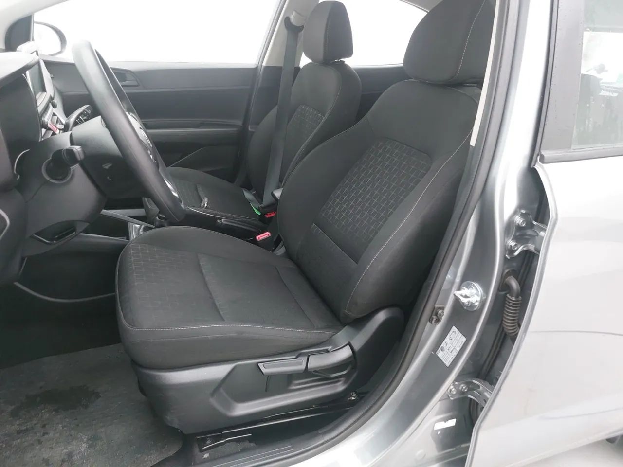 Hyundai HB20 Limited 1.0 Flex 12V Mec., foto 16 de 18