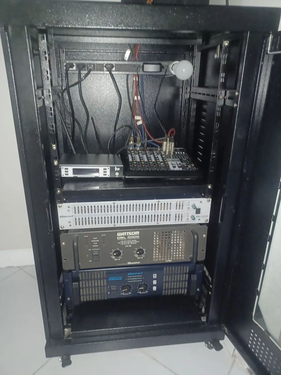 Rack de piso reforçado Protect 24U 19" - Foto 3