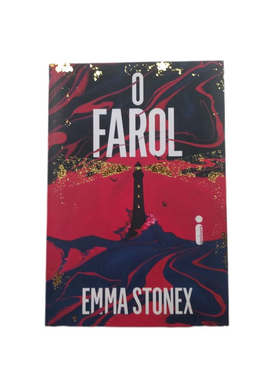 O Farol. (Emma Stonex)