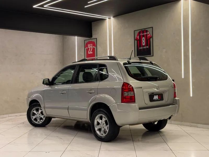 Hyundai Tucson 2.0 16V Aut., foto 6 de 13