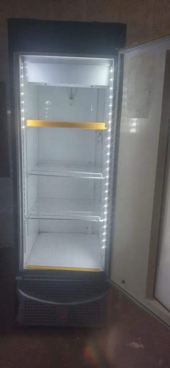 Vendo esse expositor funcionando perfeitamente  