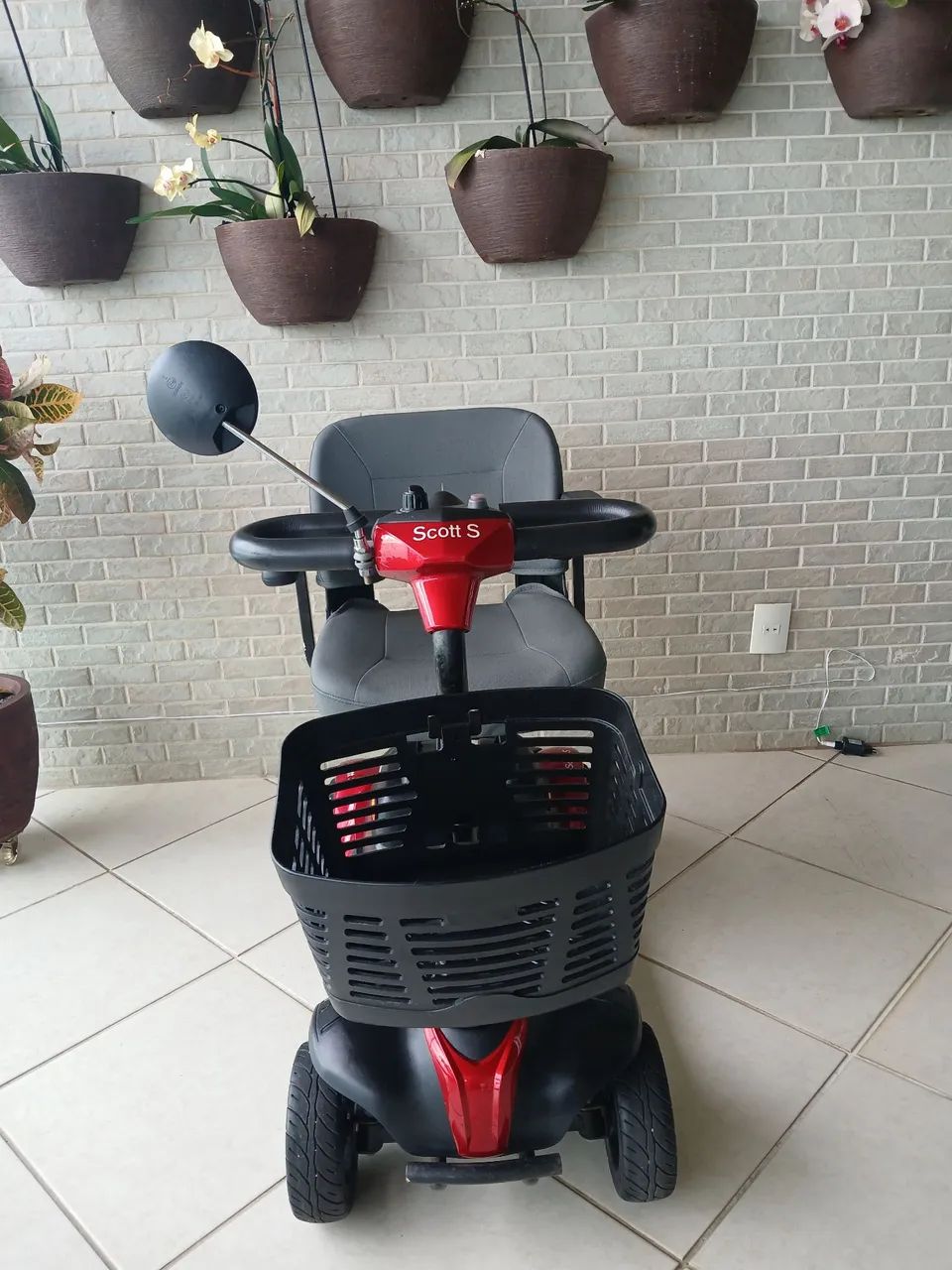 Scooter cadeira de rodas Elétrico Semi Nova usada apenas algumas vezes