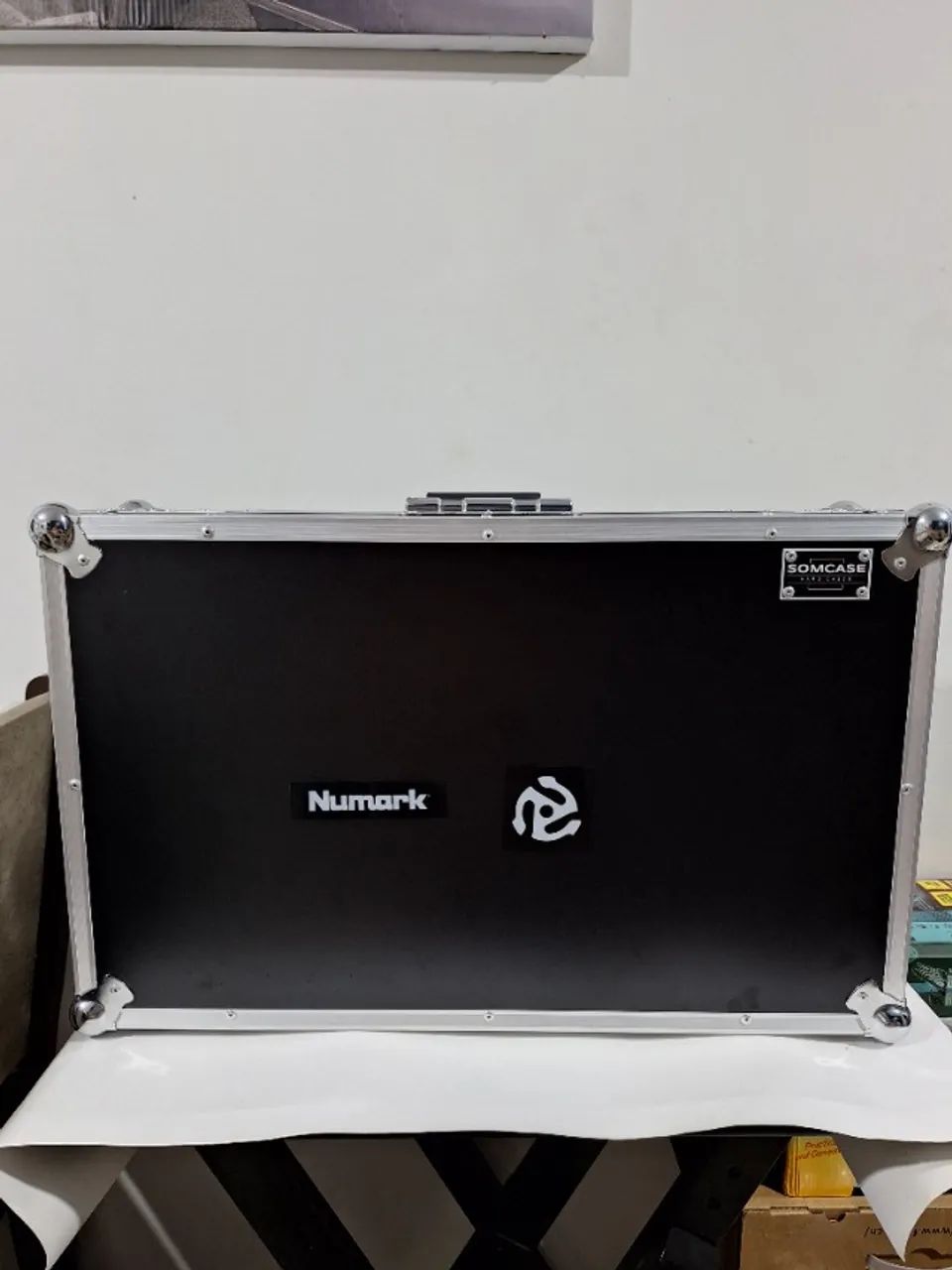 Controladora DJ Numark Mixtrack Pro FX + Case Personalizado - Foto 4