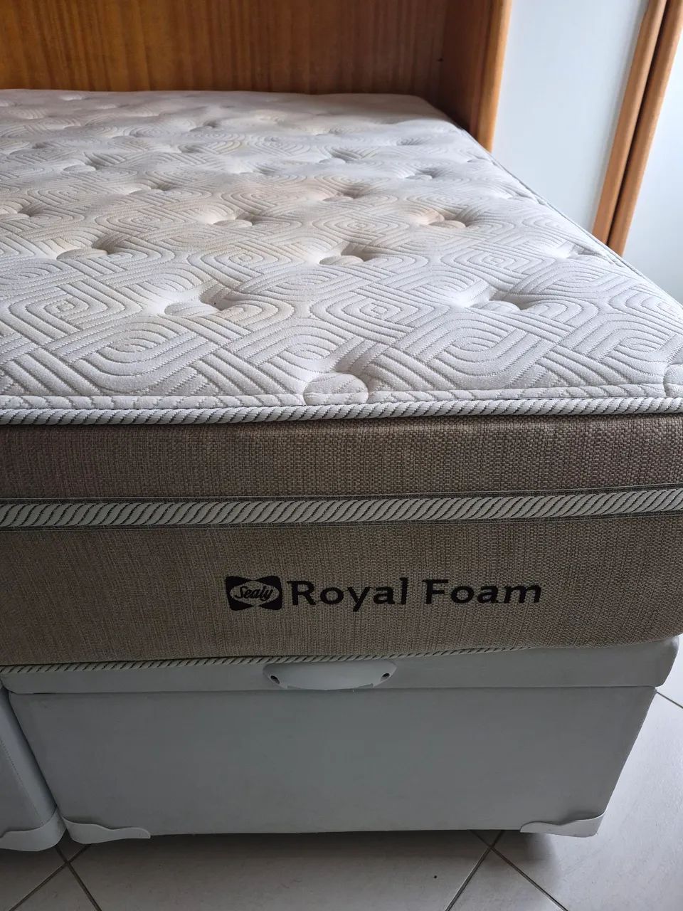 Cama box casal bipartido com colchão  - Foto 2