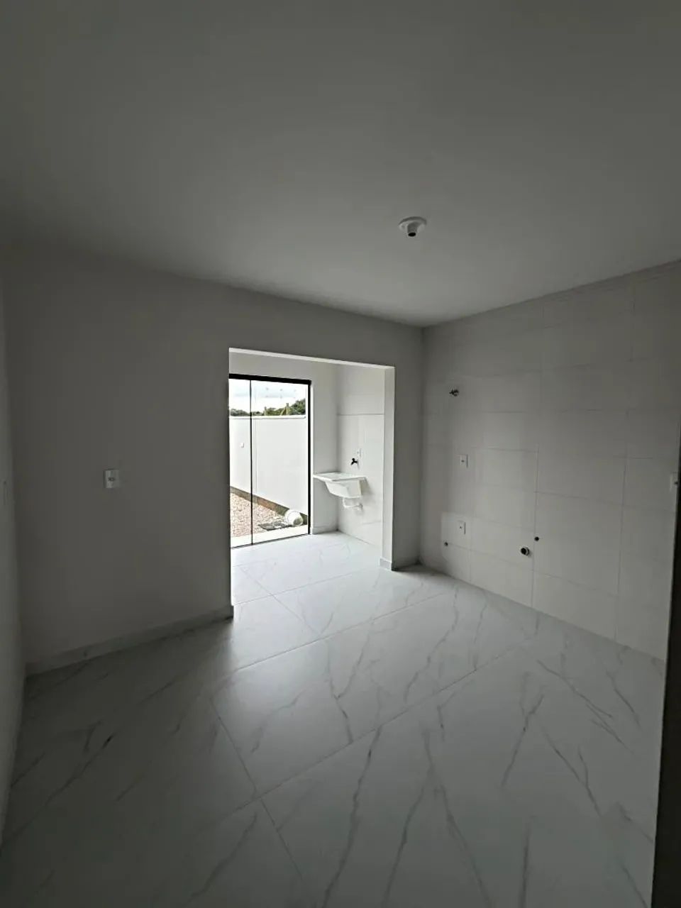 Lindo Sobrado Com 2QTOS Em Tijucas-SC  - Foto 2