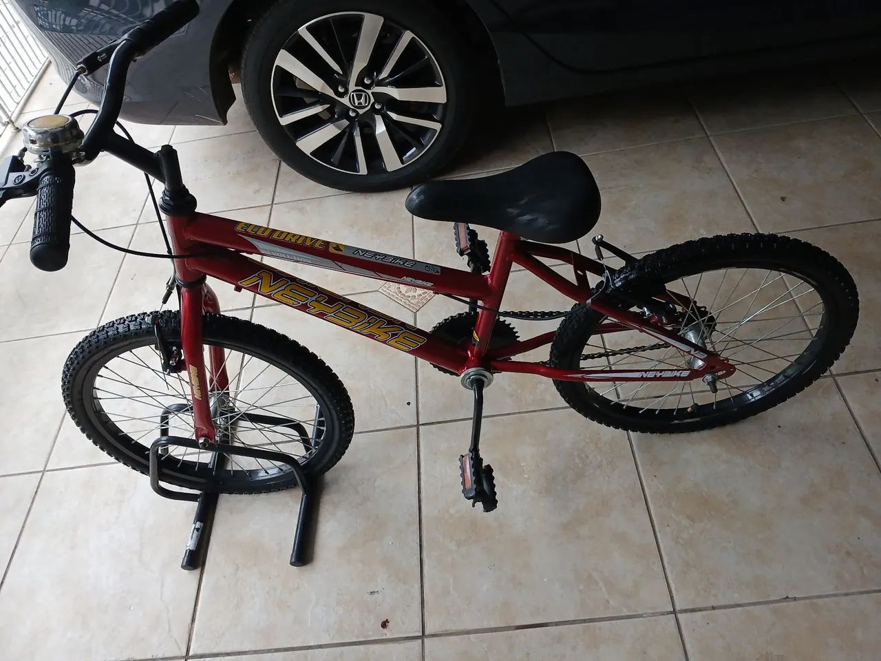 Linda bicicleta aro 20 semi nova - Foto 3