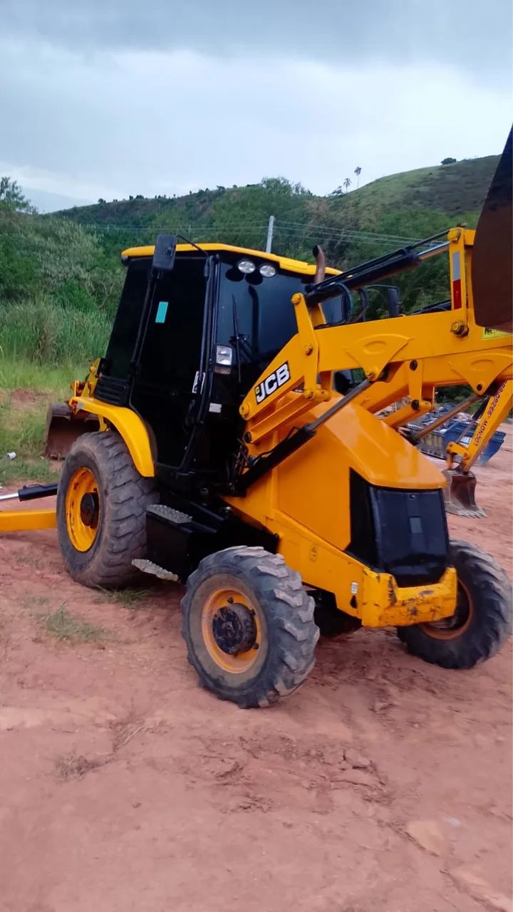 Retroescavadeira JCB - Foto 3