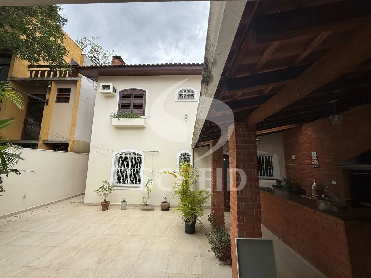 Casa para alugar Chácara Santo Antônio 3 quartos