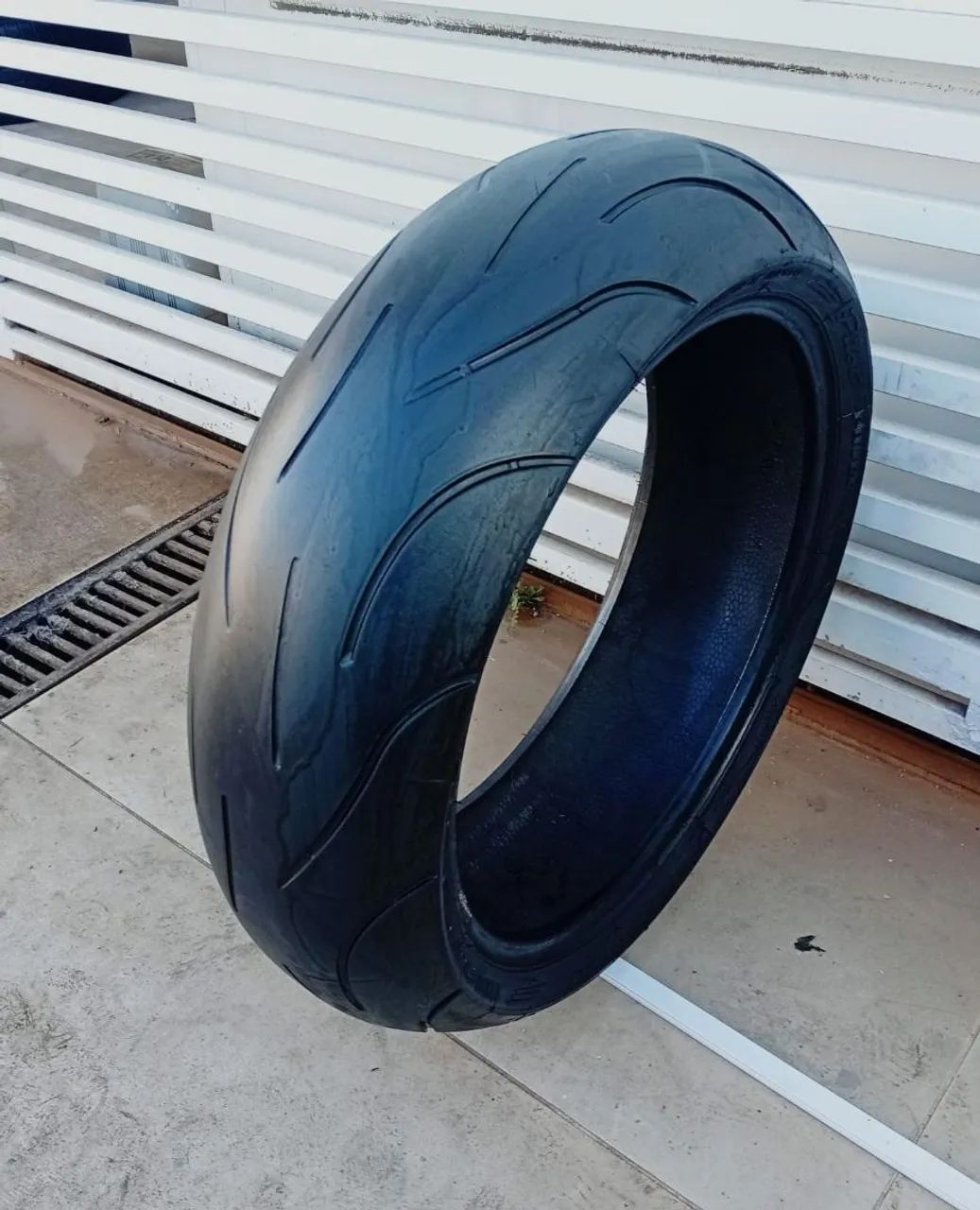 Pneu 190/50 ZR 17 Michelin Pilot - Peças para motos - Uberaba
