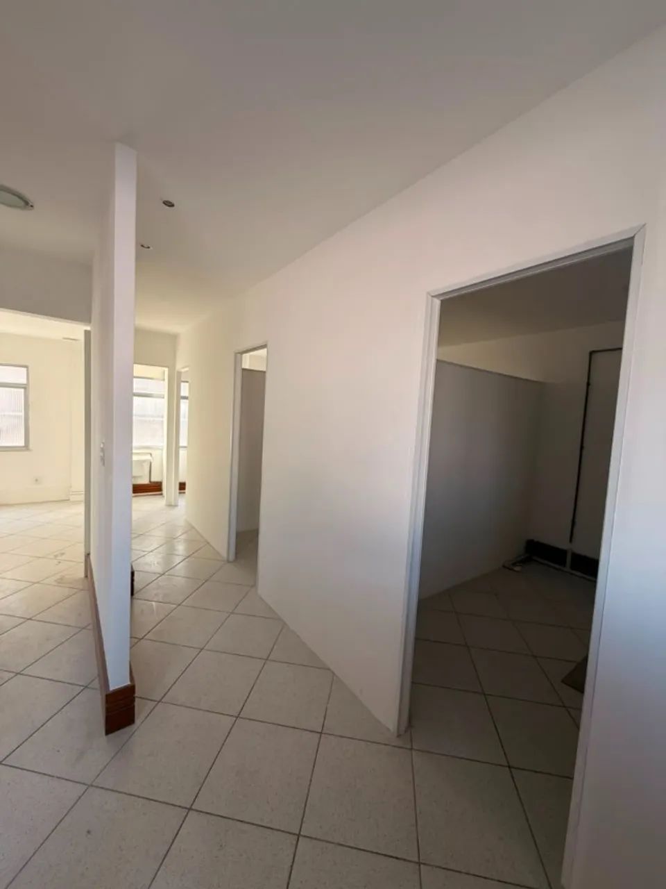 Sala com 75m2. Aluguel R$ 1.500,00  - Foto 2