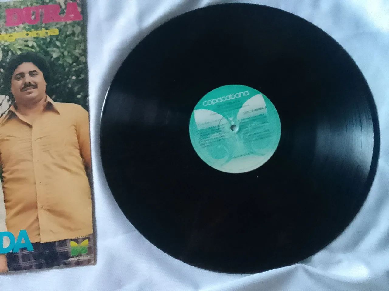 Disco de vinil trio parada dura em bom estado - Foto 4