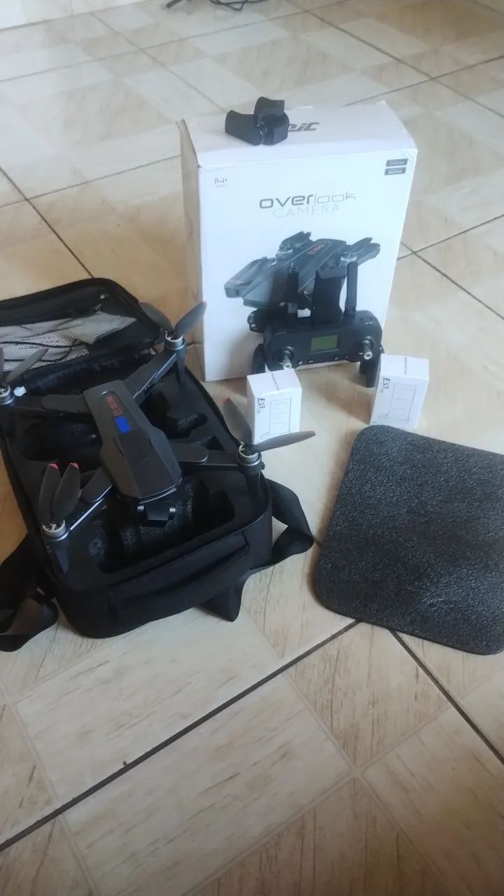 Drone excelente 3bateria guinbal de 3exo case  - Foto 2