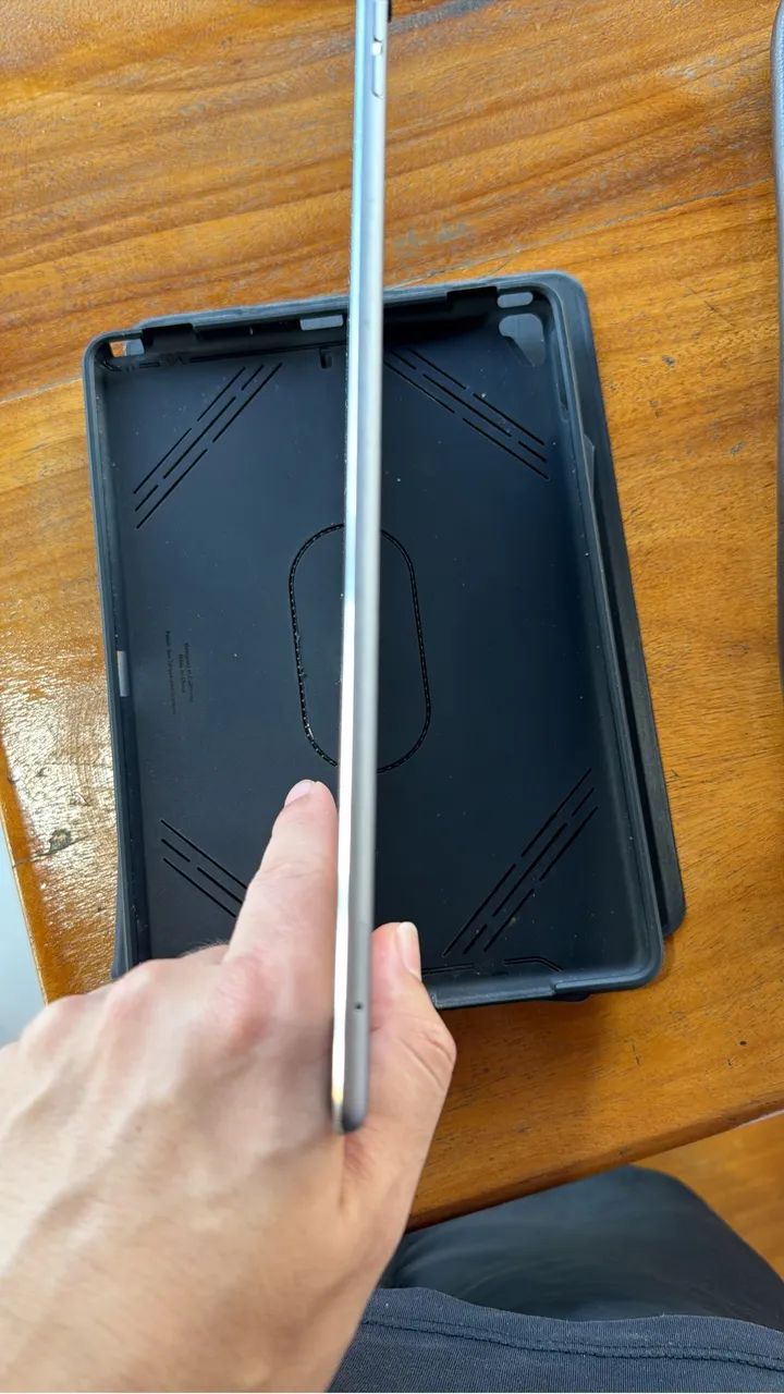 Ipad Pro 10.5  1 Ger  256 g , celular wifi - Foto 2