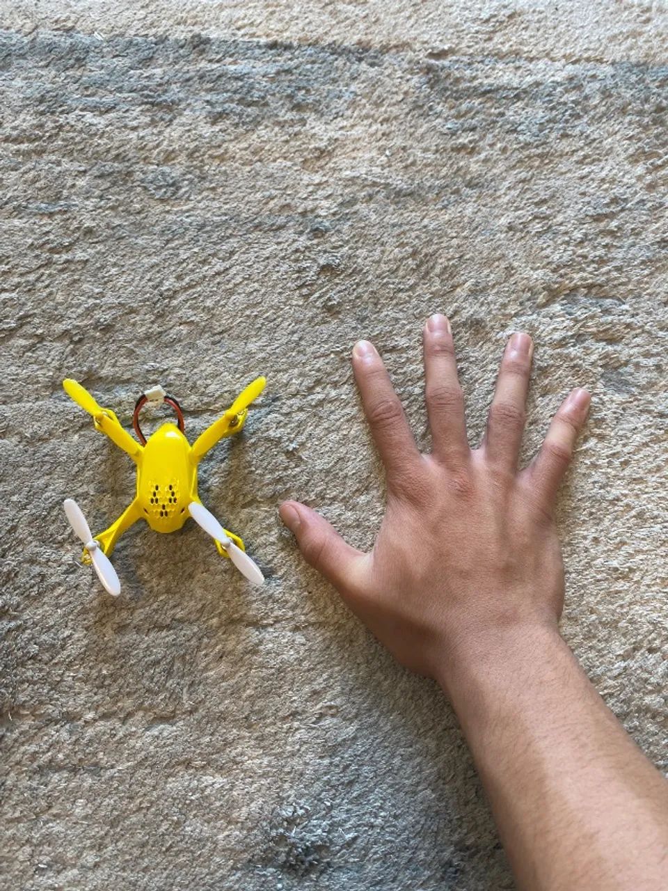 Drone aéreo de controle remoto: HUDSAN SPYDER X4 MINI RTF RC QUADCOPTER