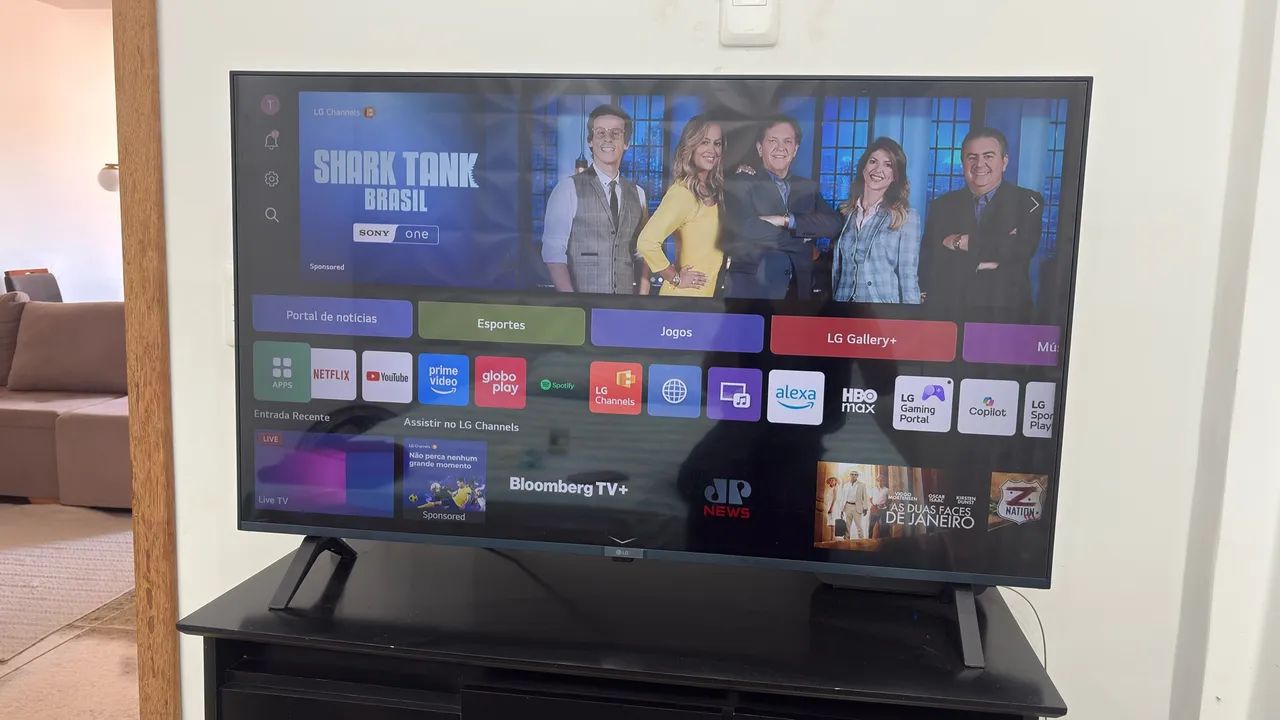 Smart TV LG 4K UHD 43 polegadas nova - Foto 3