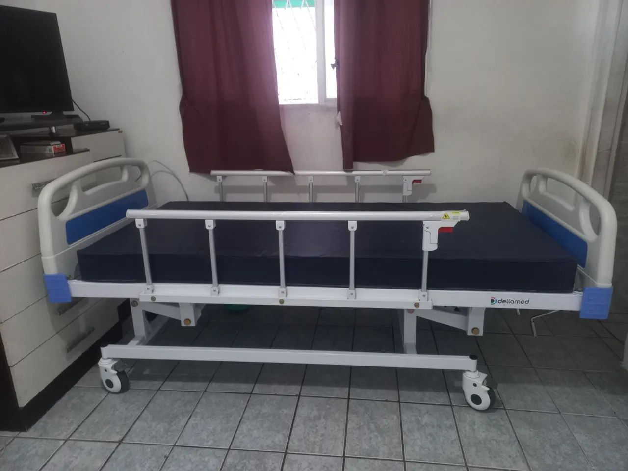 Vende-se Cama hospitalar nova