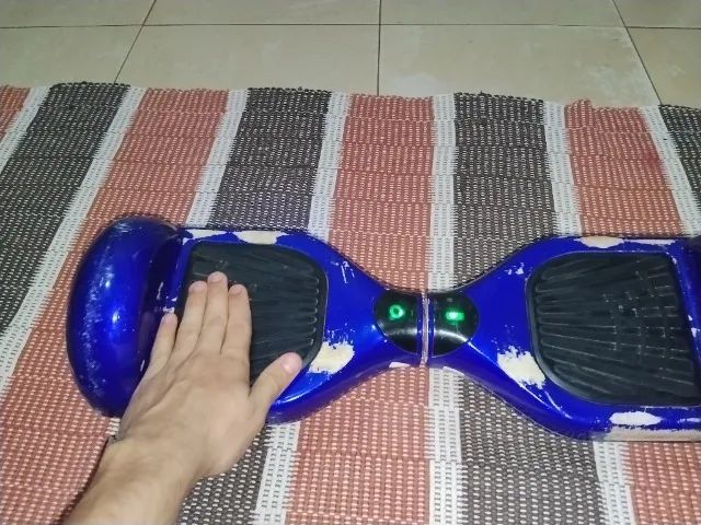 Hoverboard azul usado com carregador original - Foto 4