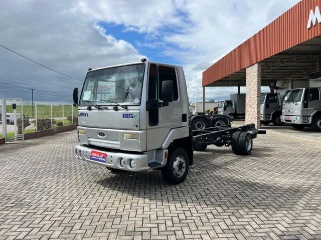 Ford Cargo 815 E Ano 2012 - Único dono - Foto 2