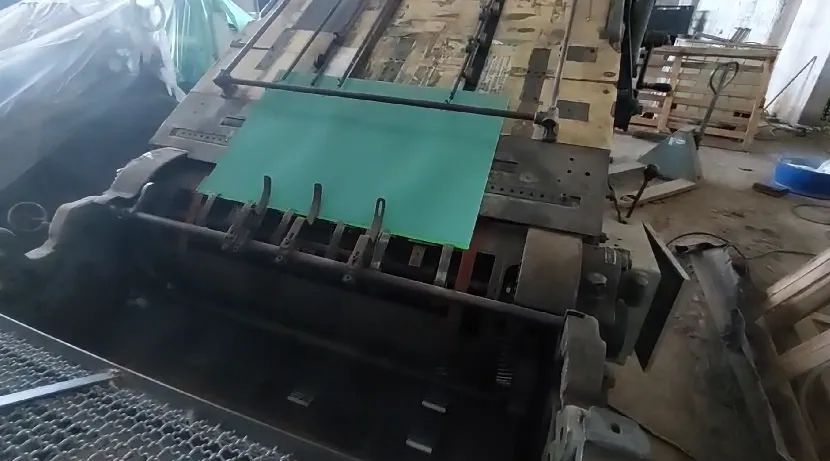 220 Corte e Vinco Automático Cilindrica Brevettata Formato 73 x 53 cm, Maquina Interior de - Foto 6