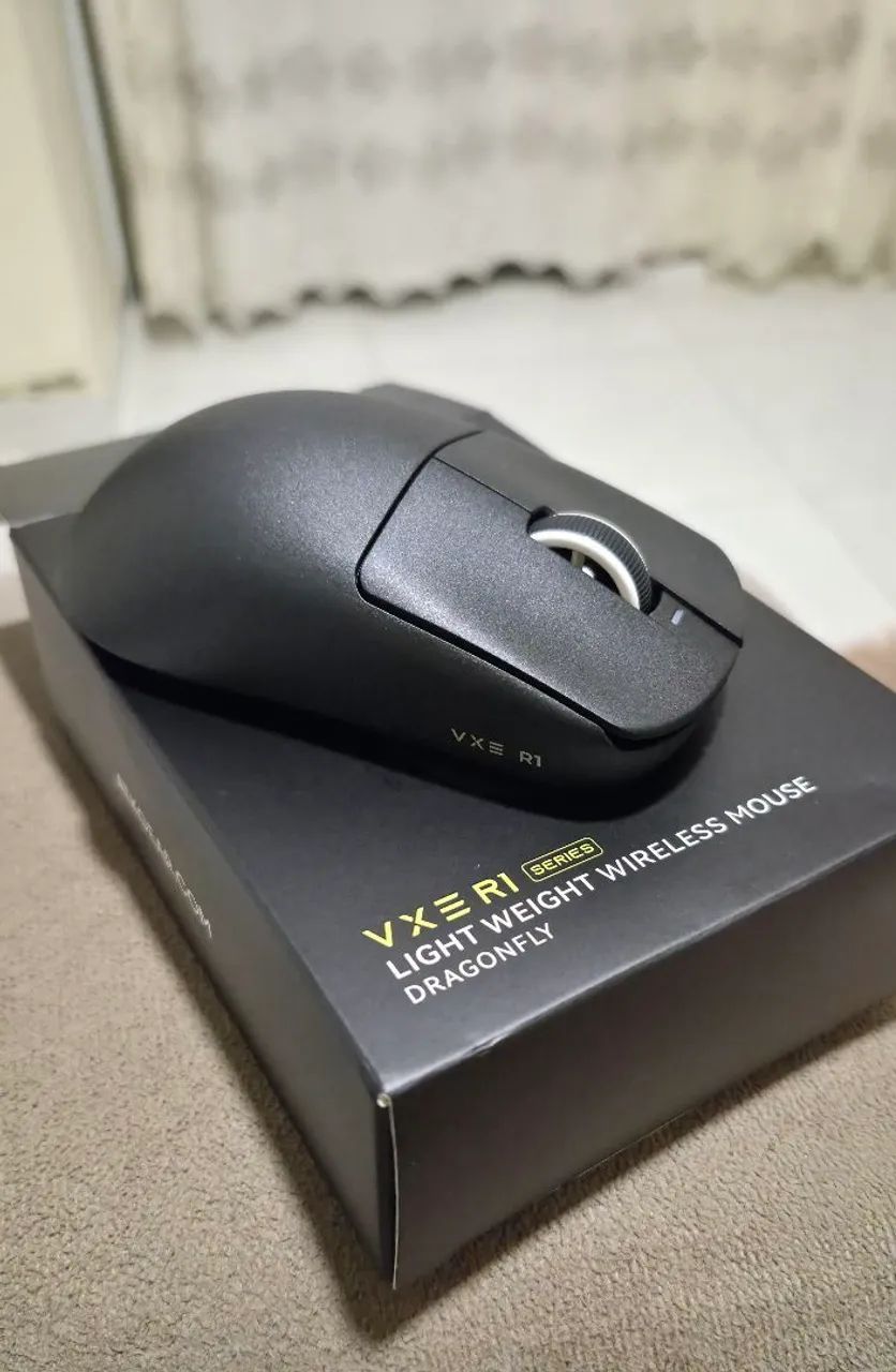 MOUSE GAMER VXE R1 NOVO NA CAIXA