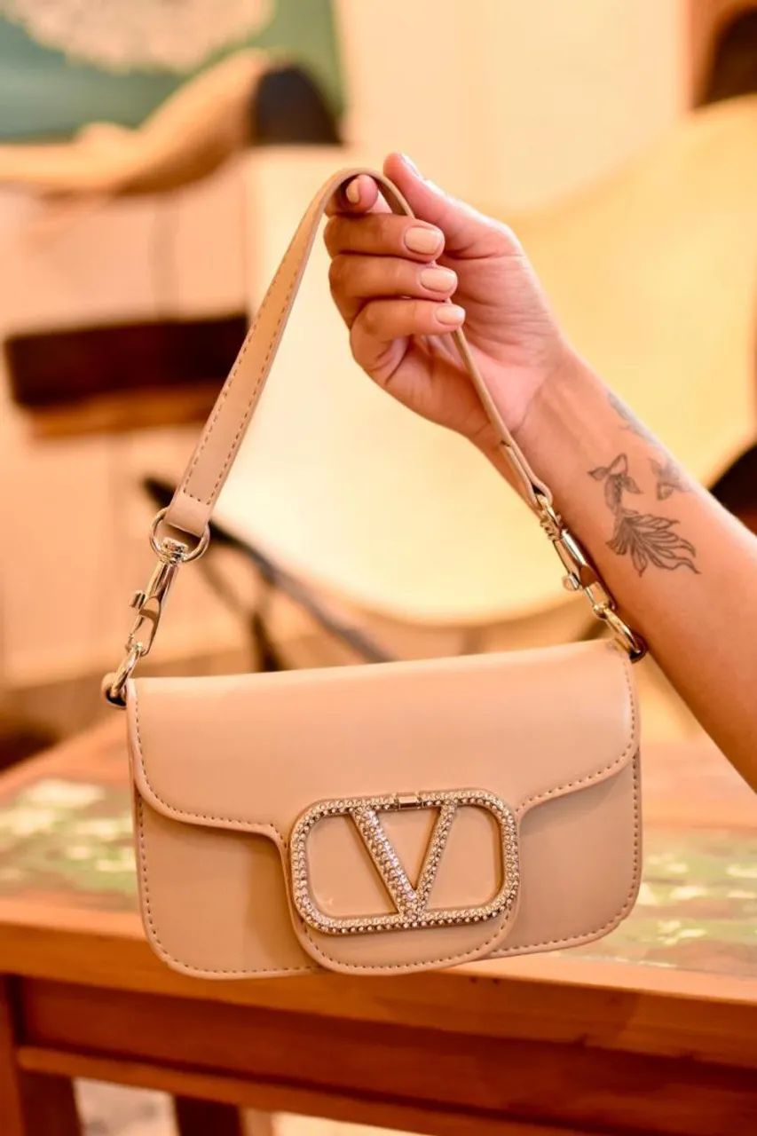 Bolsa Inspiração Valentino - Elegante, Moderna e Premium - Foto 2