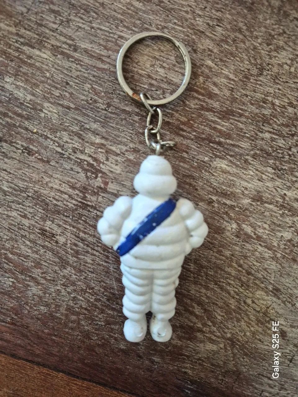 Mini chaveiro colecionavel Michelin Pneus - Foto 4